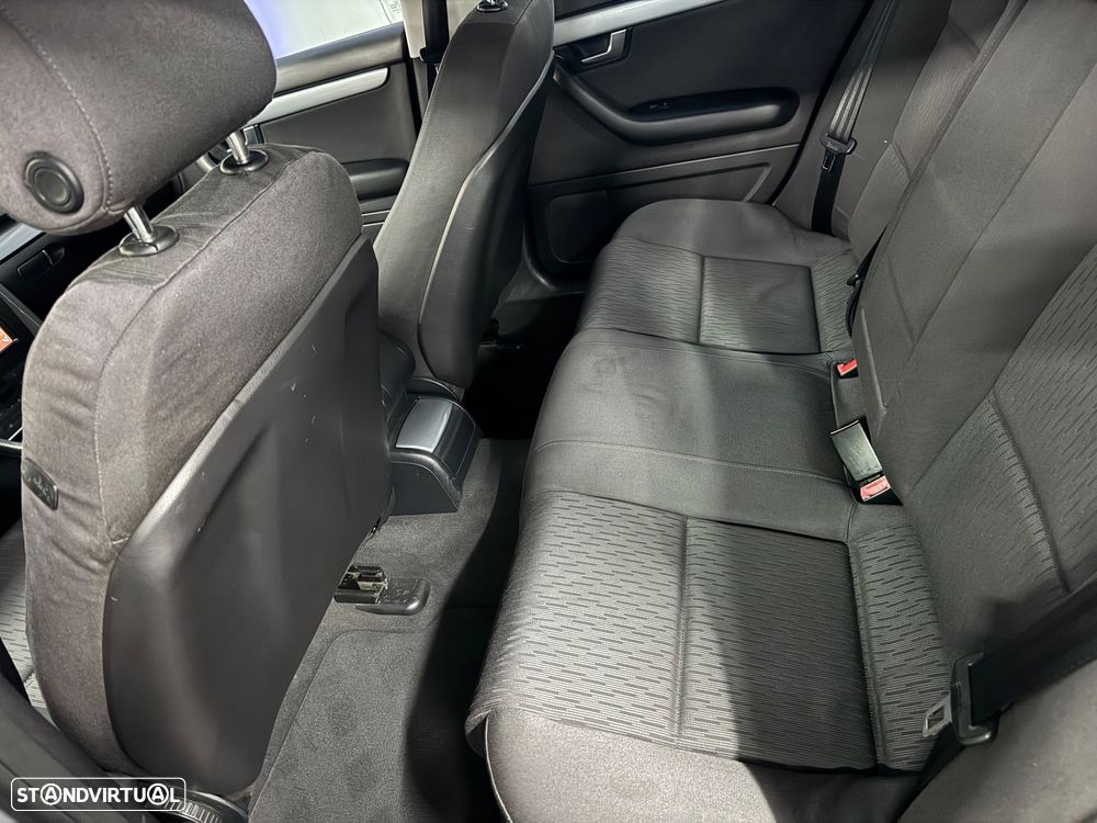 Audi A4 2.0 TDI exclusive - 10