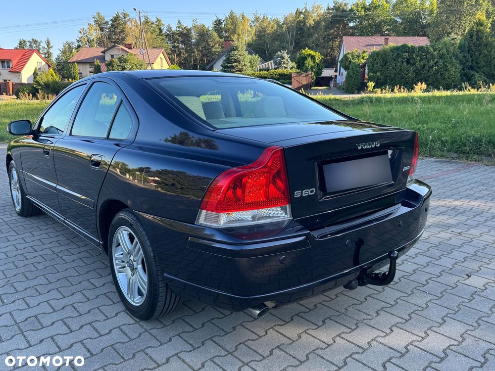 Volvo S60 2.4D Momentum - 13