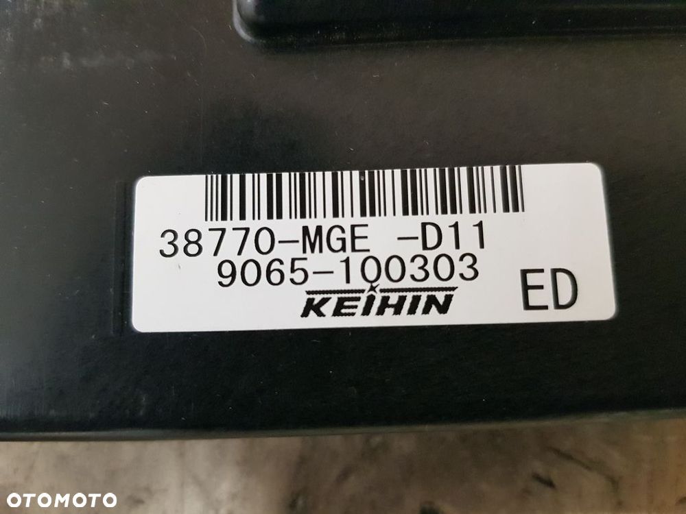 Moduł zapłonowy ECU klucz Honda VFR 1200 F  38770-MGE-D11 - 7