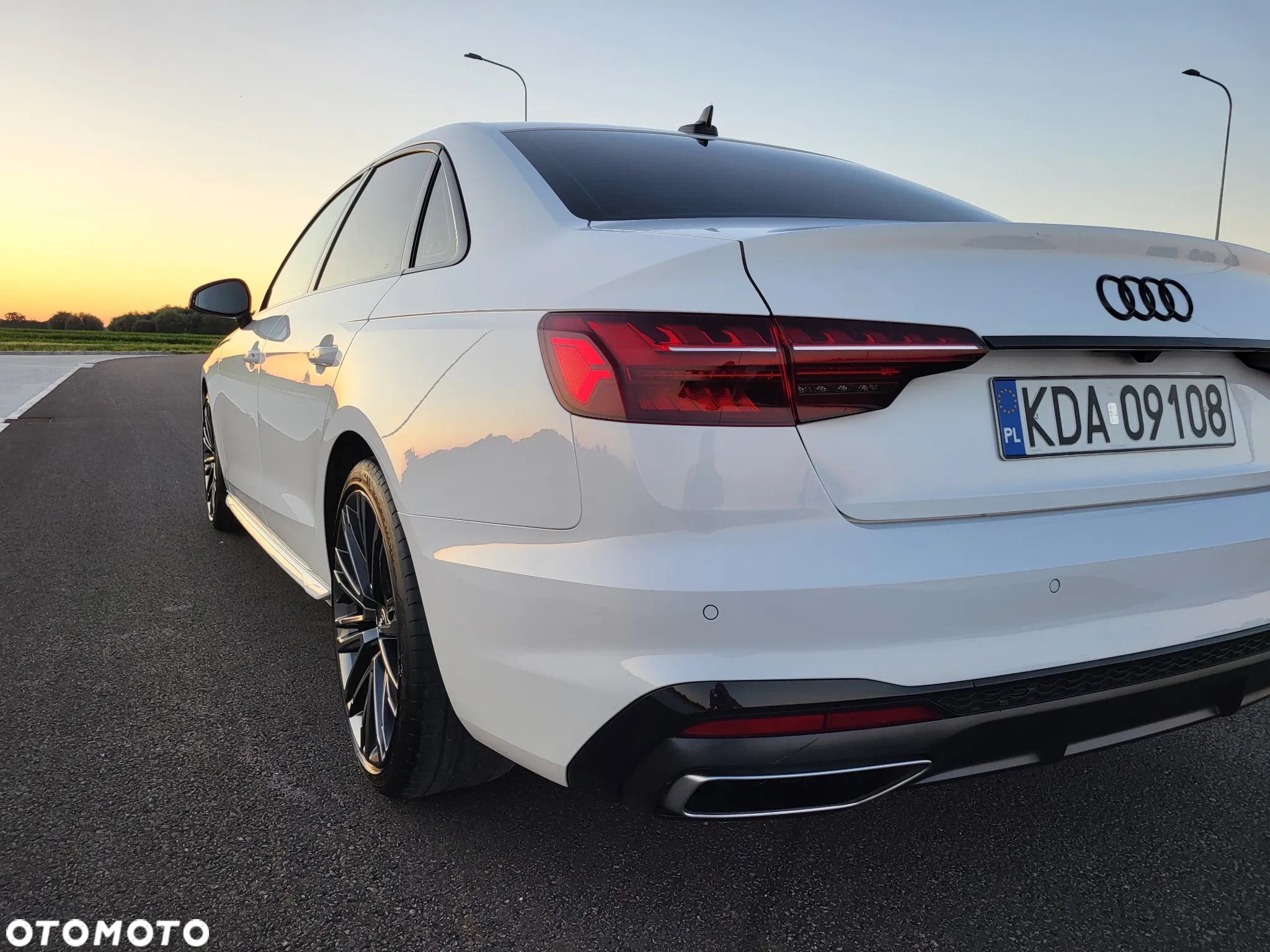 Audi A4 40 TDI S tronic S line - 15