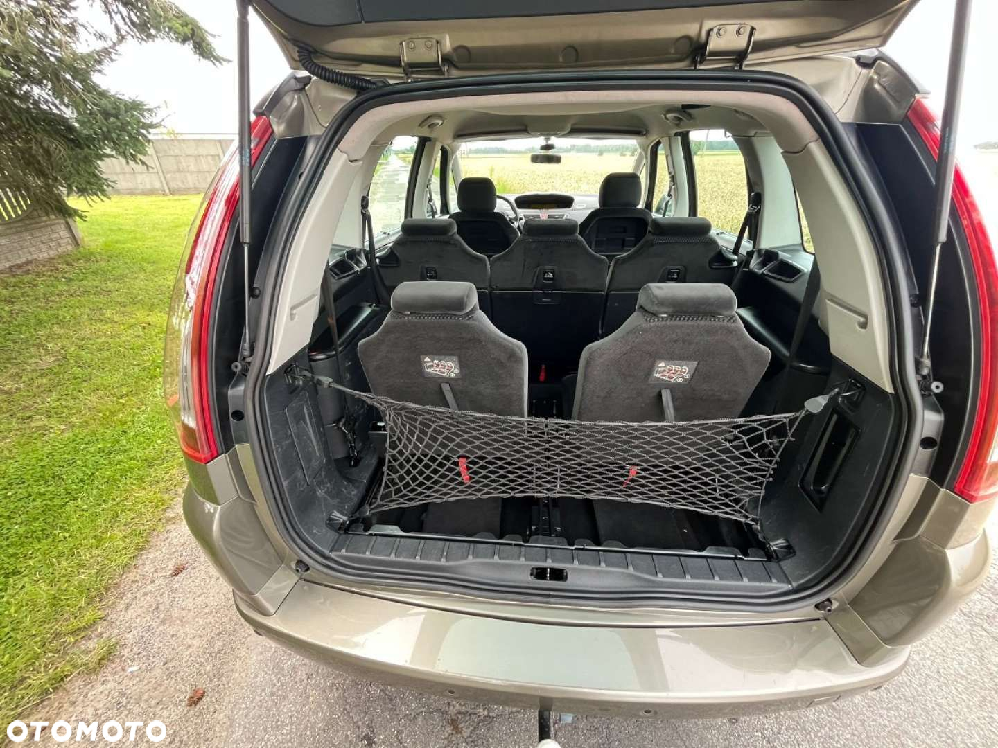 Citroën C4 Grand Picasso - 10