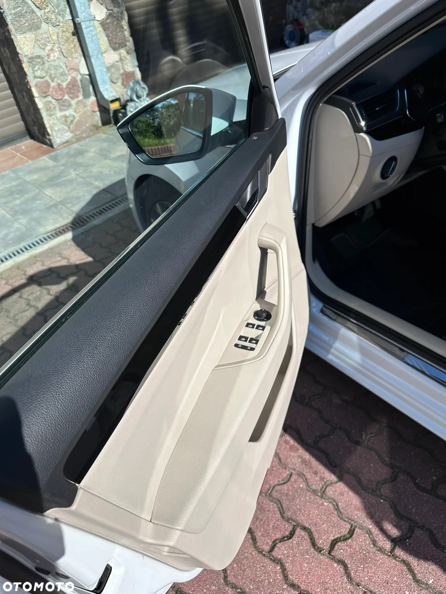 Skoda Superb 2.0 TDI 4x4 L&K DSG - 6