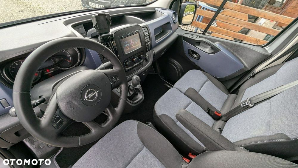 Opel Vivaro - 17