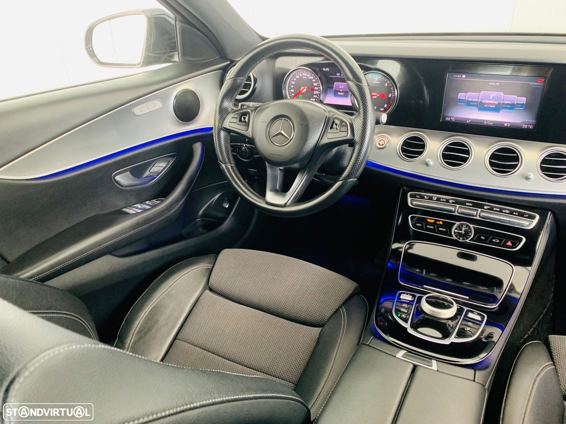 Mercedes-Benz E 220 d Avantgarde - 29