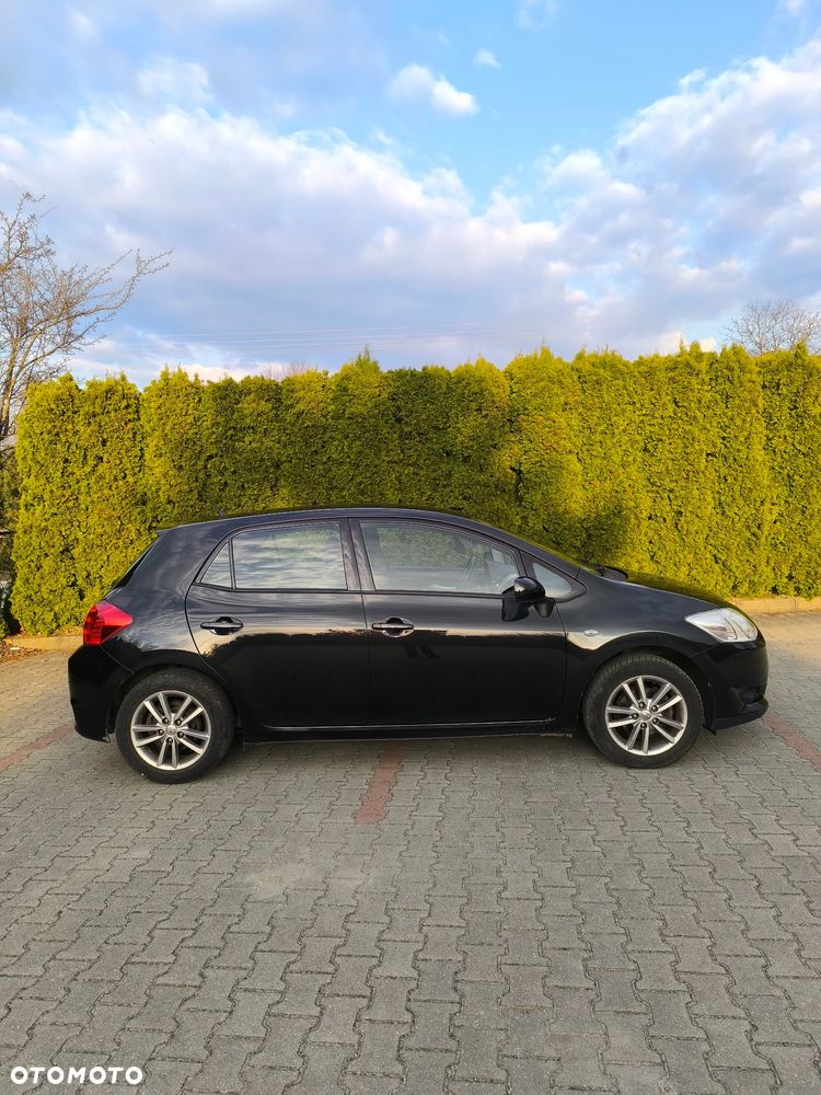 Toyota Auris - 4