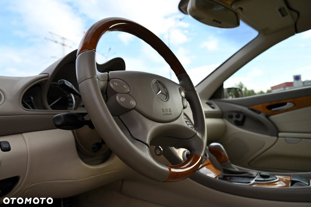 Mercedes-Benz SL - 27