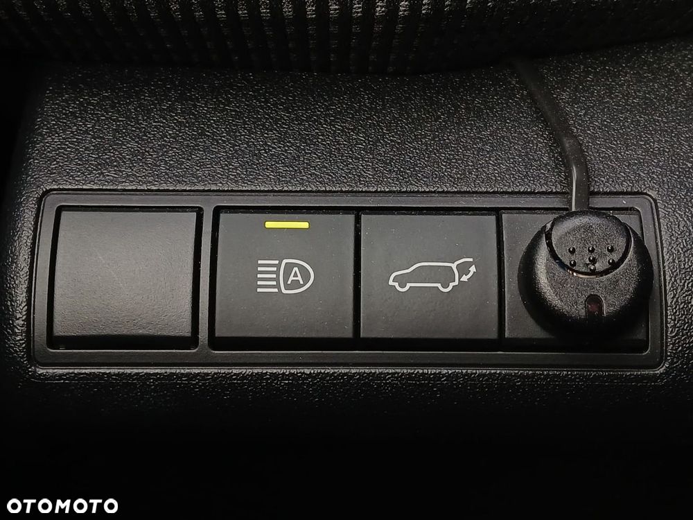 Toyota bZ4X 71.4kWh 4x4 Prestige - 35