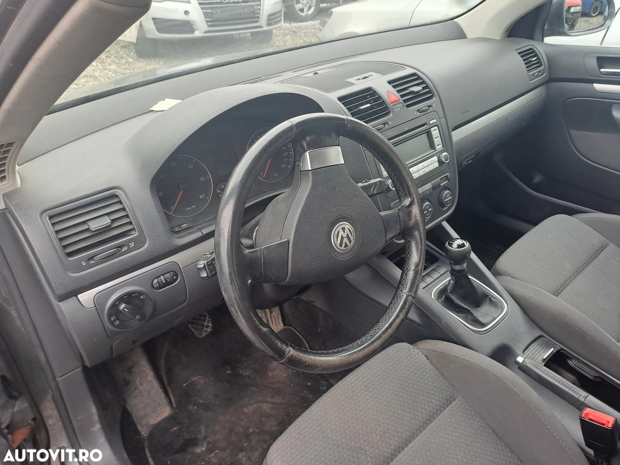 Dezmembram Volkswagen Golf V Break 2008 - 5