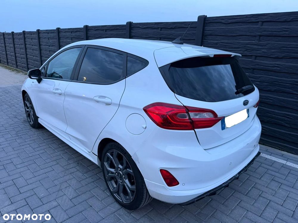 Ford Fiesta - 30