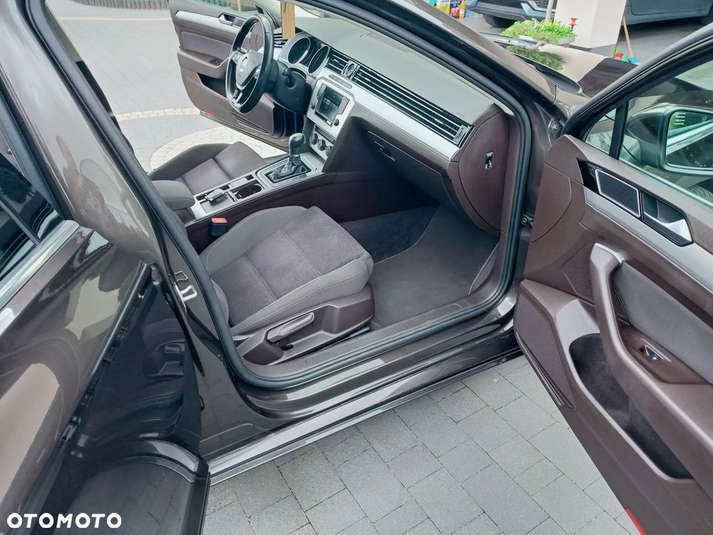 Volkswagen Passat 2.0 TDI BMT Comfortline DSG - 12