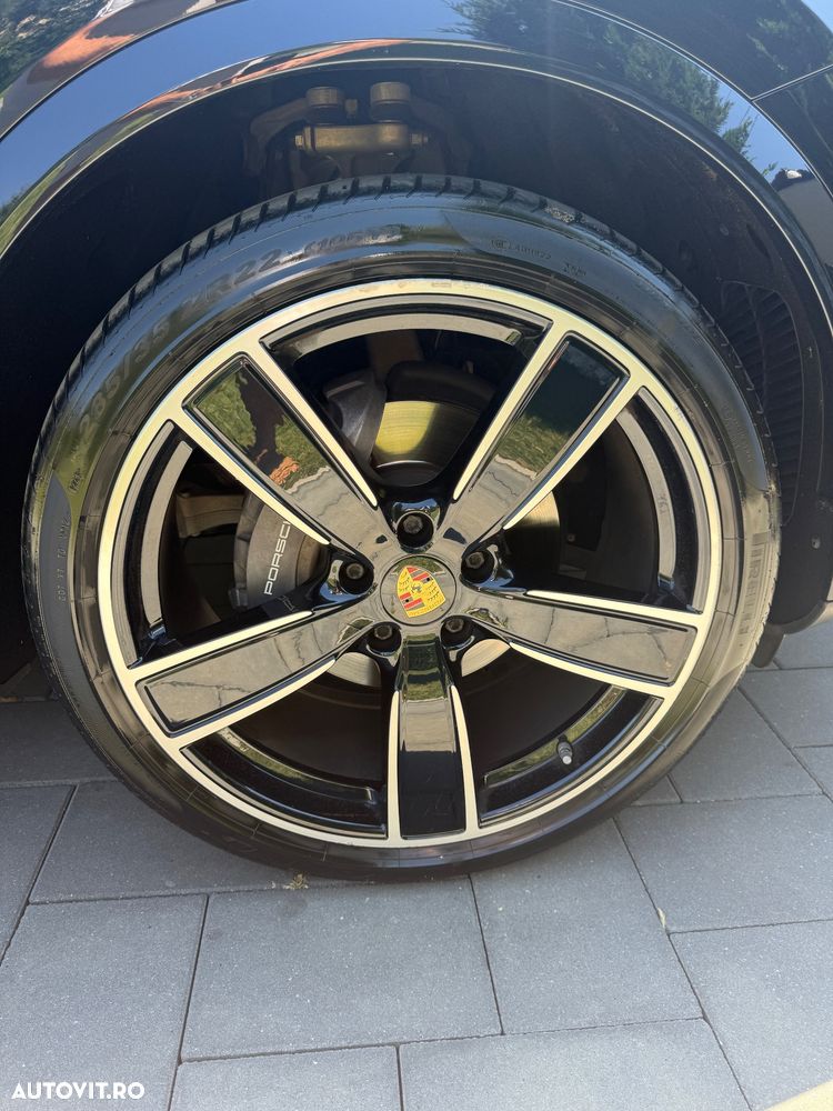 Porsche Cayenne Coupe Standard - 19
