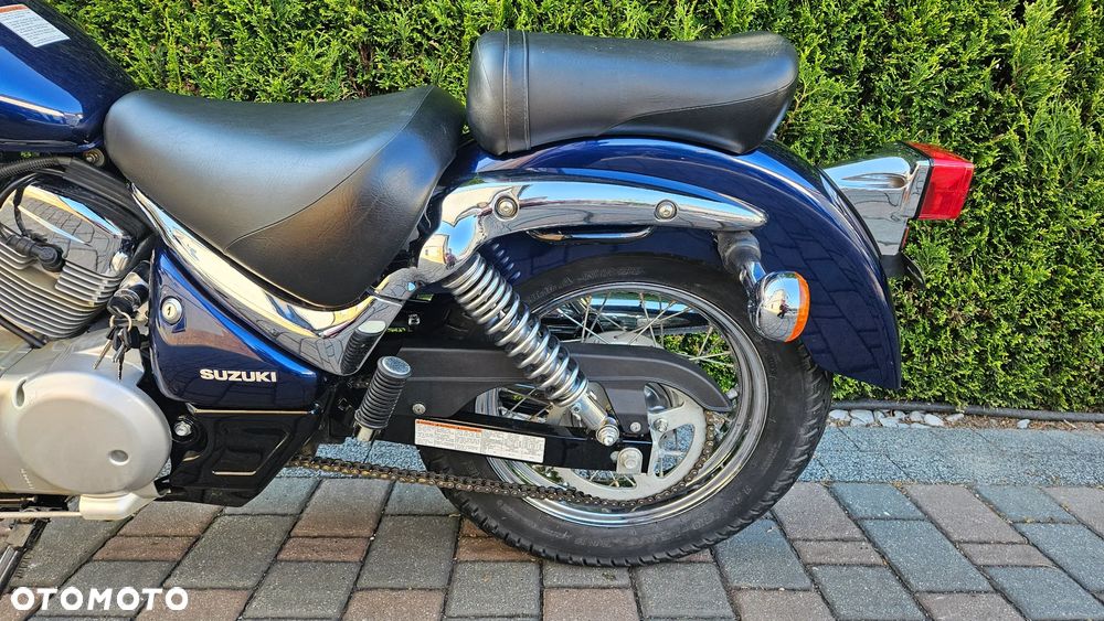 Suzuki Intruder - 6