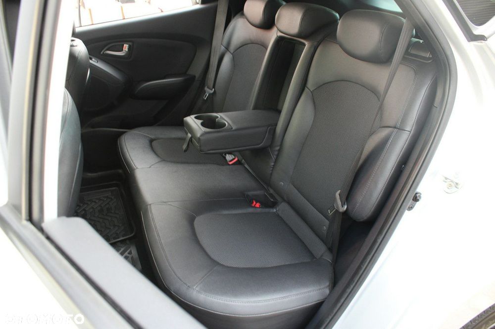 Hyundai ix35 1.6 2WD Fifa World Cup Edition - 13