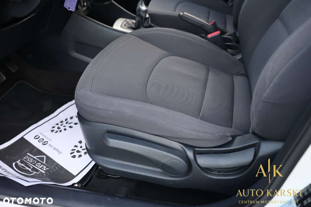 Kia Rio - 28