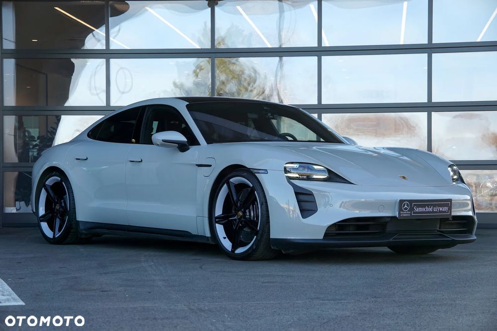 Porsche Taycan GTS - 5