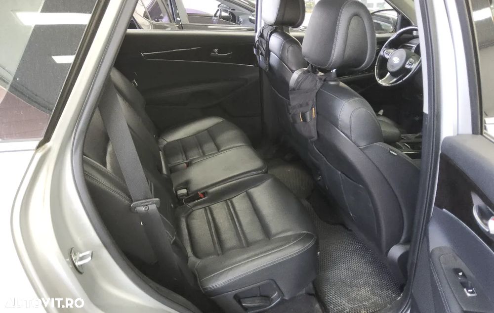 Kia Sorento 2.2 CRDi 4WD Aut. Edition 7 - 10