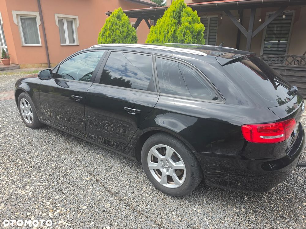 Audi A4 Avant 2.0 TDI DPF Ambition - 6