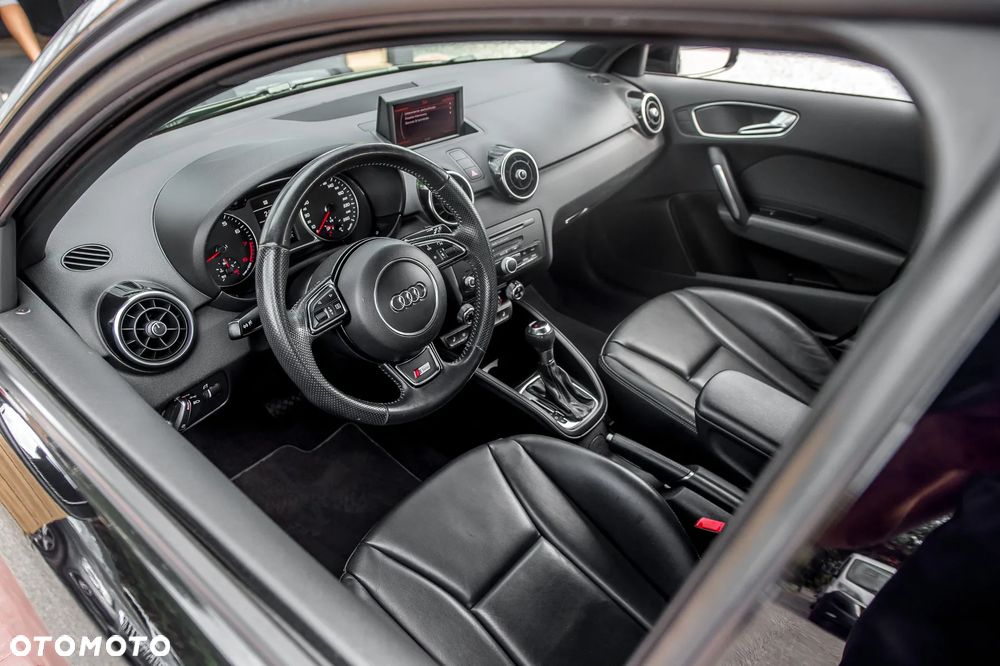 Audi A1 Sportback 1.4 TFSI S tronic S line edition m S line Sportpaket - 16