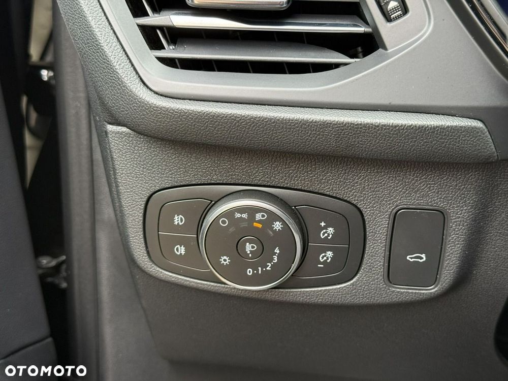 Ford Focus - 23