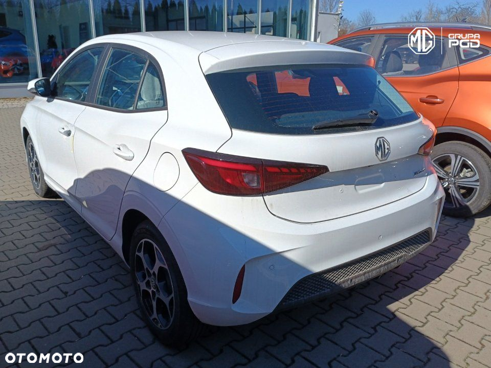 MG MG3 - 5