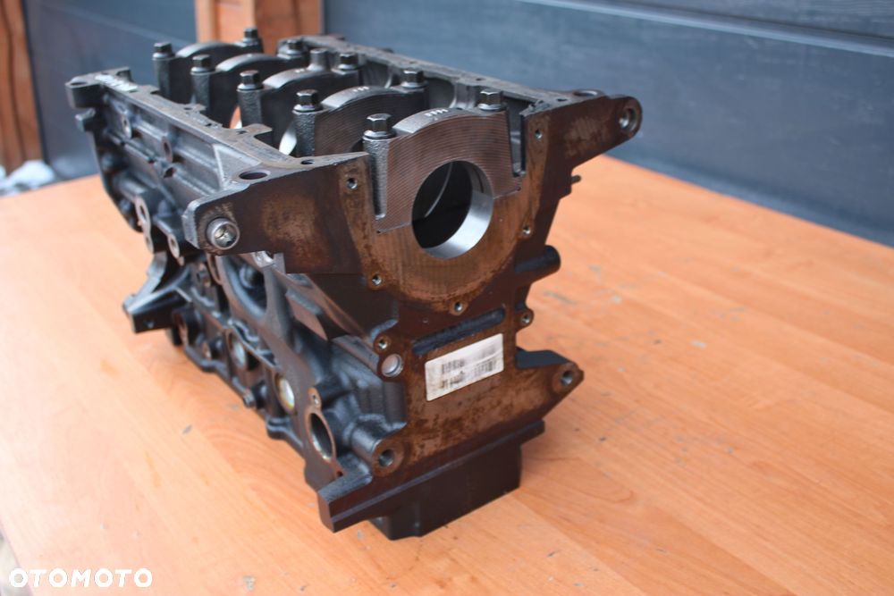 BLOK SILNIKA PO WSPÓŁOSIOWOŚCI OPEL INSIGNIA A ASTRA J ZAFIRA C 2.0CDTI 130-160KM  55565911 - 8
