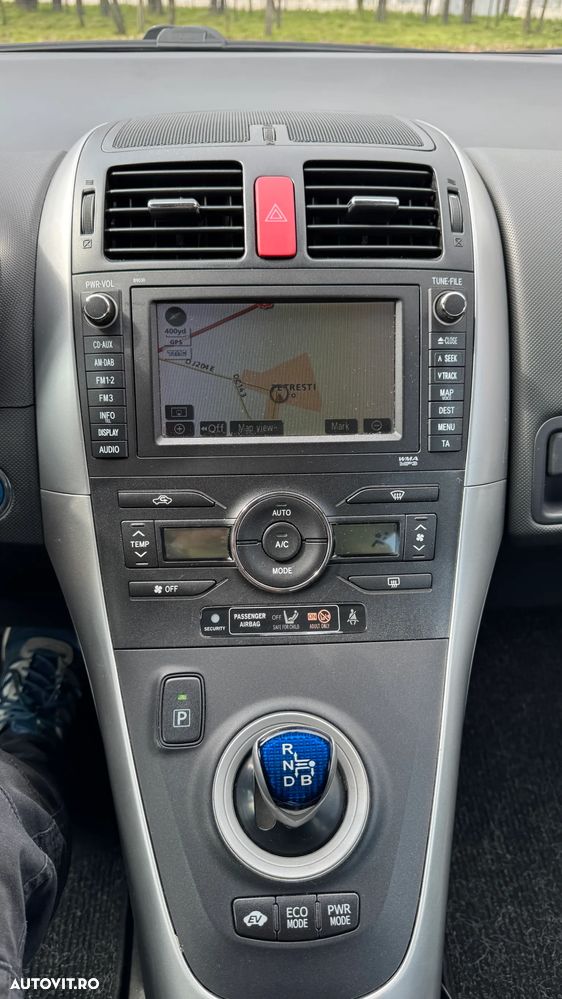 Toyota Auris - 15