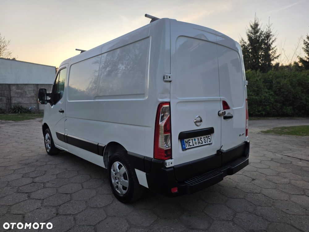 Nissan NV400 - 29
