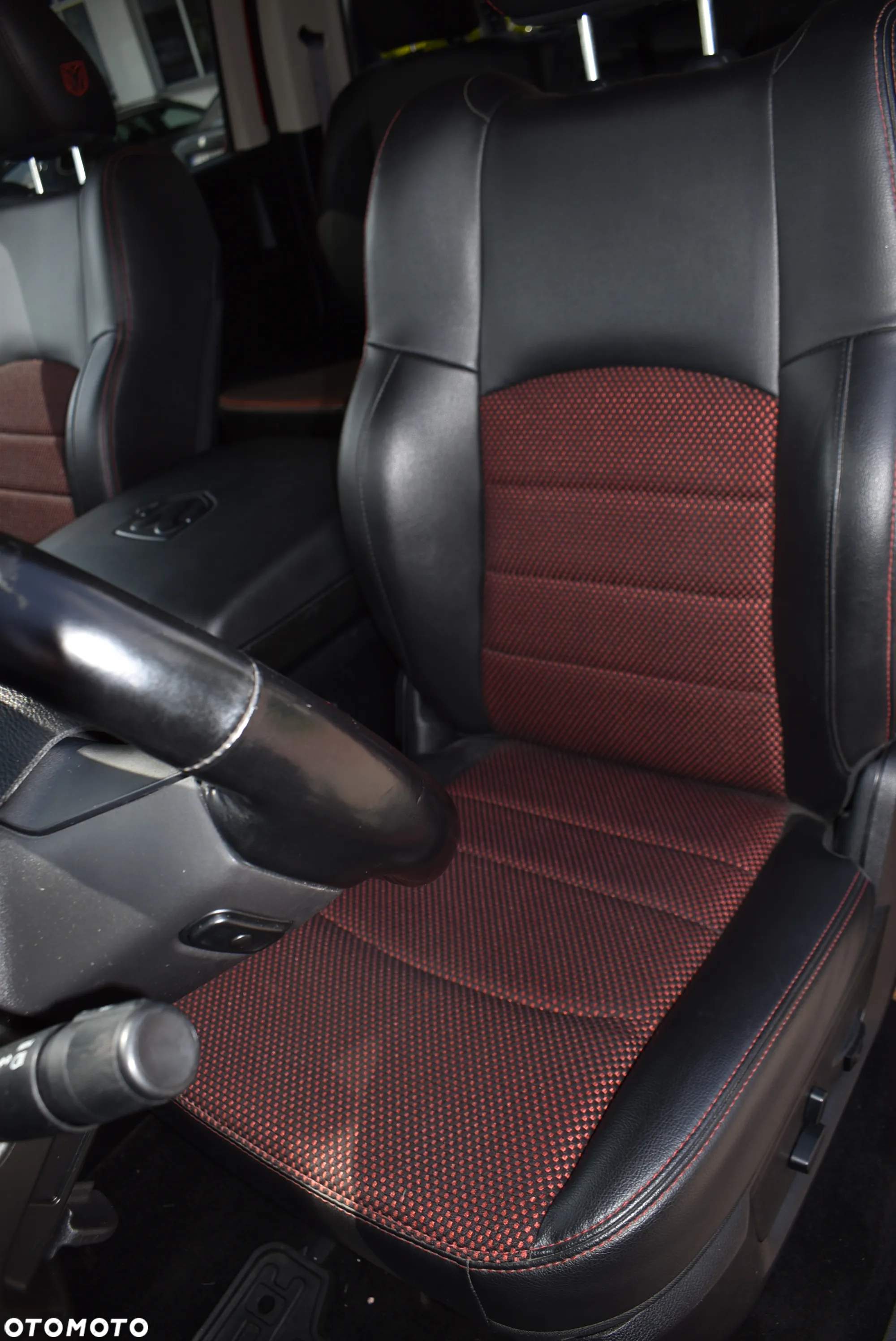 RAM 1500 Crew Cab Sport - 15