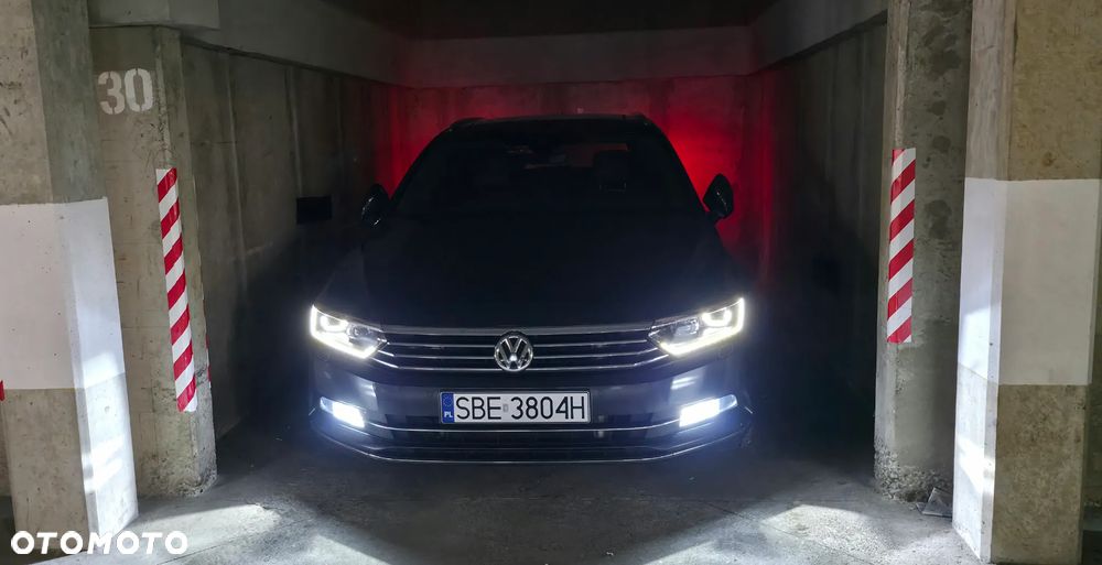 Volkswagen Passat 2.0 TDI SCR 4Mot DSG Highline - 28