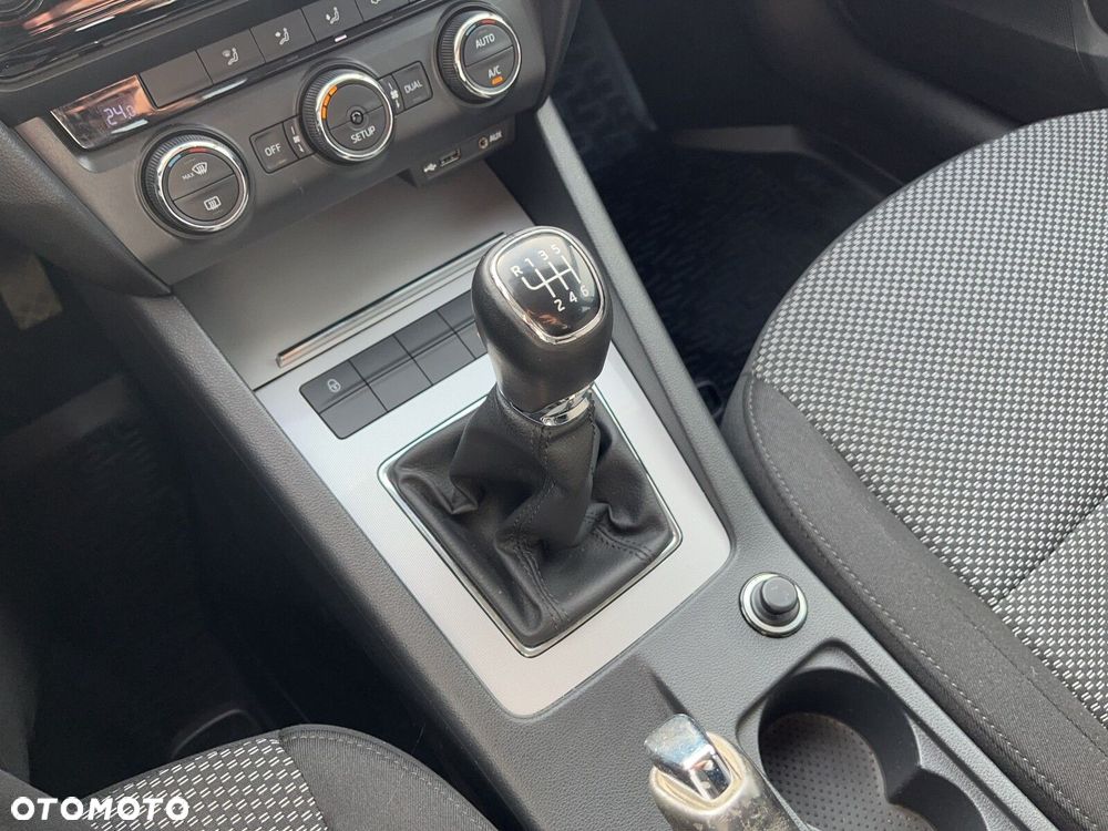 Skoda Octavia 1.4 TSI Ambition - 26