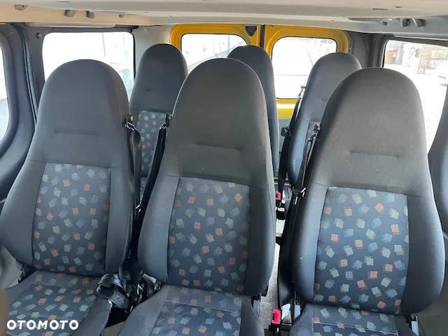 Opel Vivaro - 9