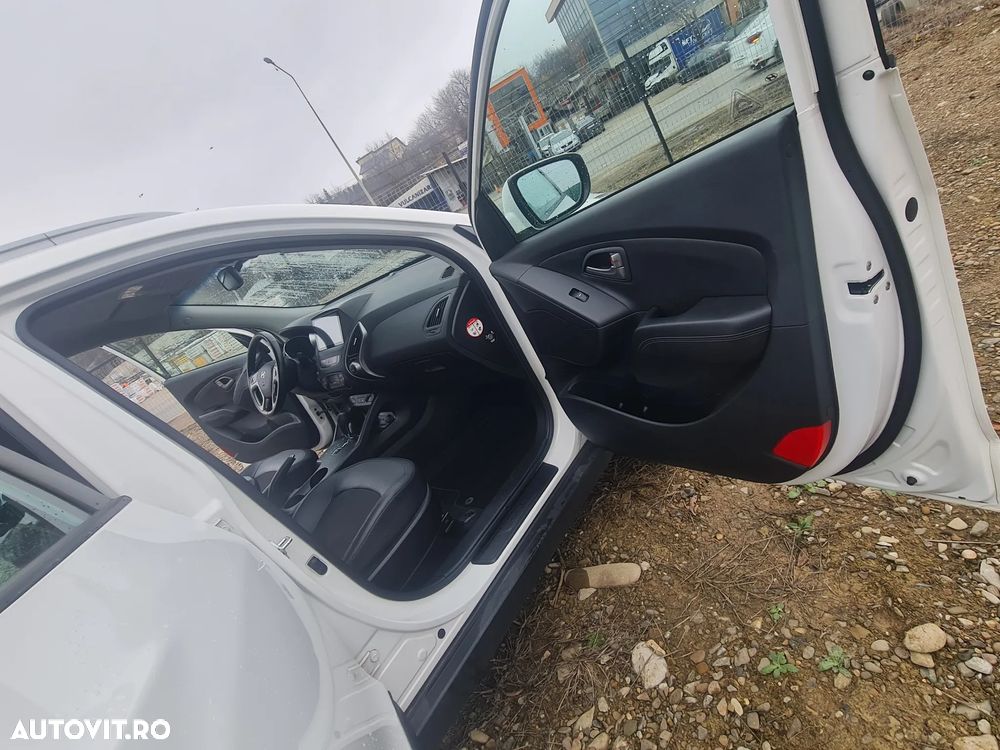 Hyundai ix35 2.0 CRDI 4WD Automatik Style - 27