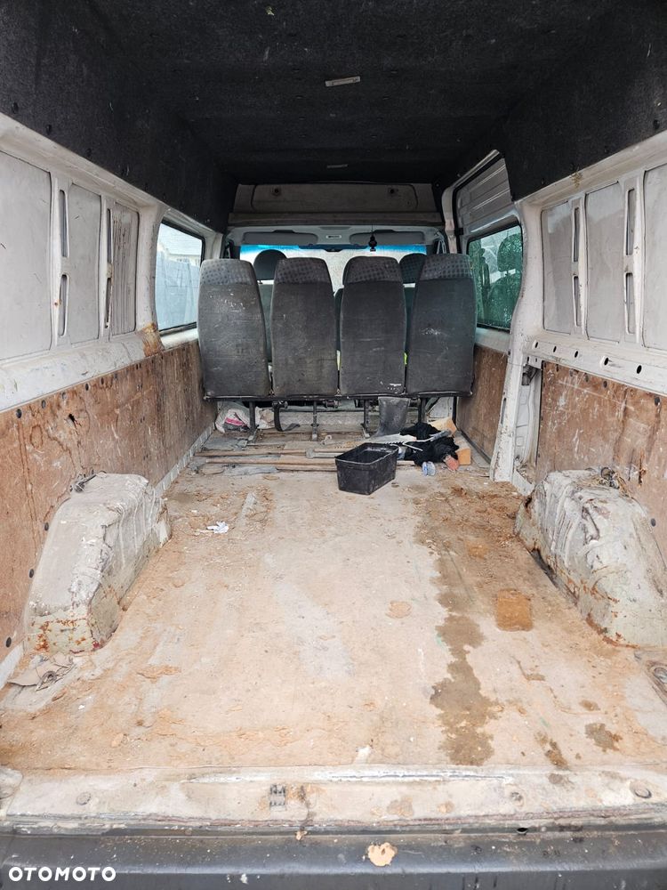 Ford TRANSIT - 11
