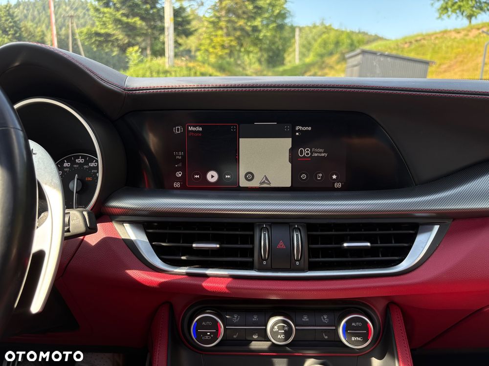 Alfa Romeo Stelvio 2.0 Turbo 16V AT8-Q4 Ti - 19