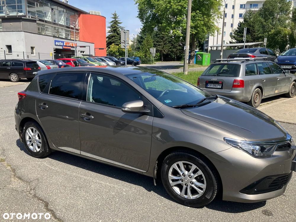 Toyota Auris 1.33 VVT-i Active - 2