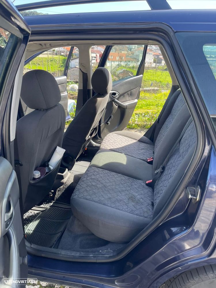 Ford Focus 1.4 Comfort - 9