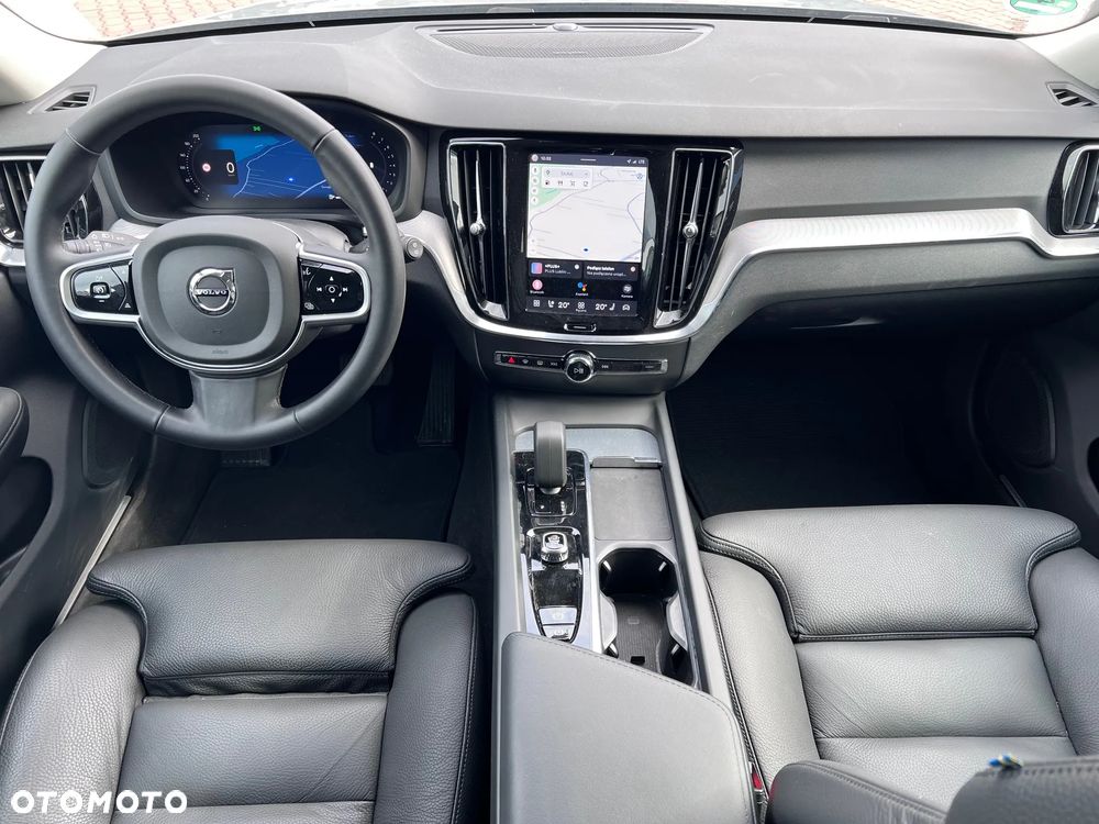 Volvo V60 B4 B Plus Dark - 10