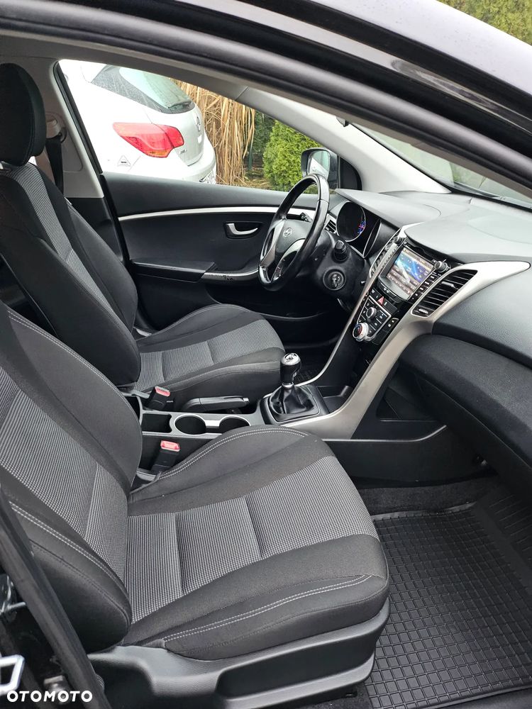 Hyundai i30 i30cw 1.4 Fifa World Cup Edition - 18