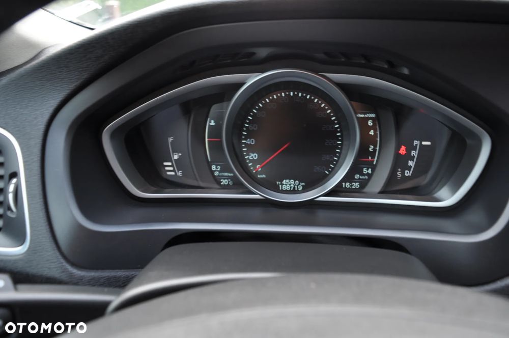 Volvo V40 - 32