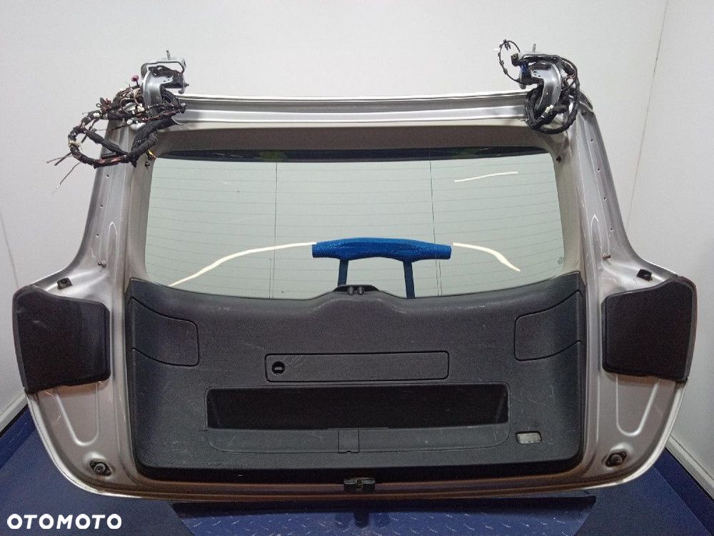 AUDI Q5 I 8R 08- TYLNA KLAPA BAGAŻNIKA  UK LX7W - 5