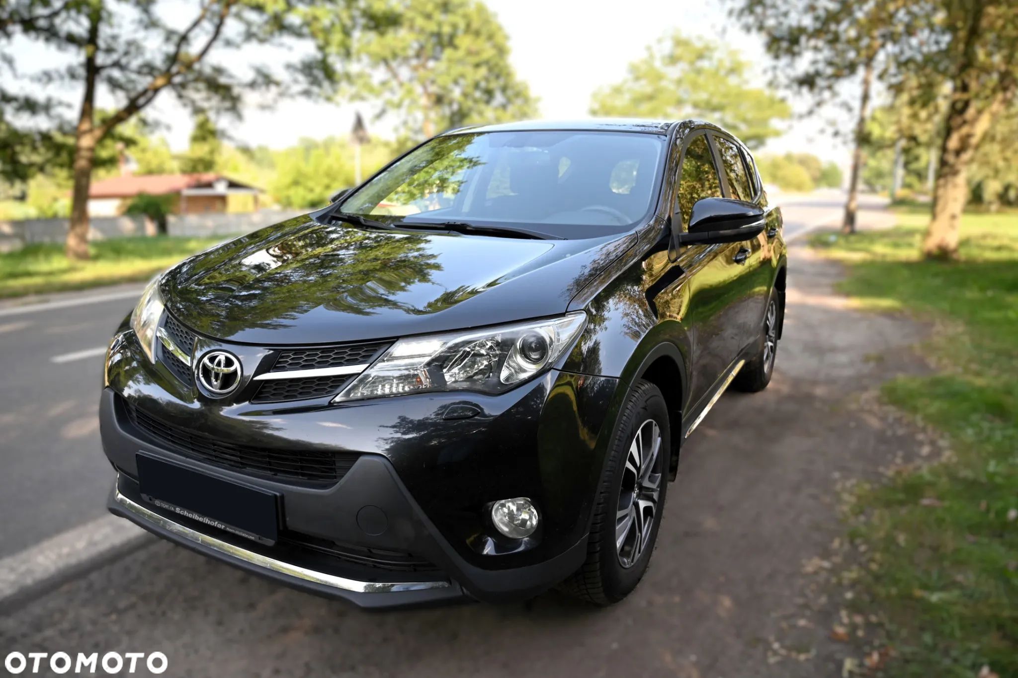 Toyota RAV4 - 1