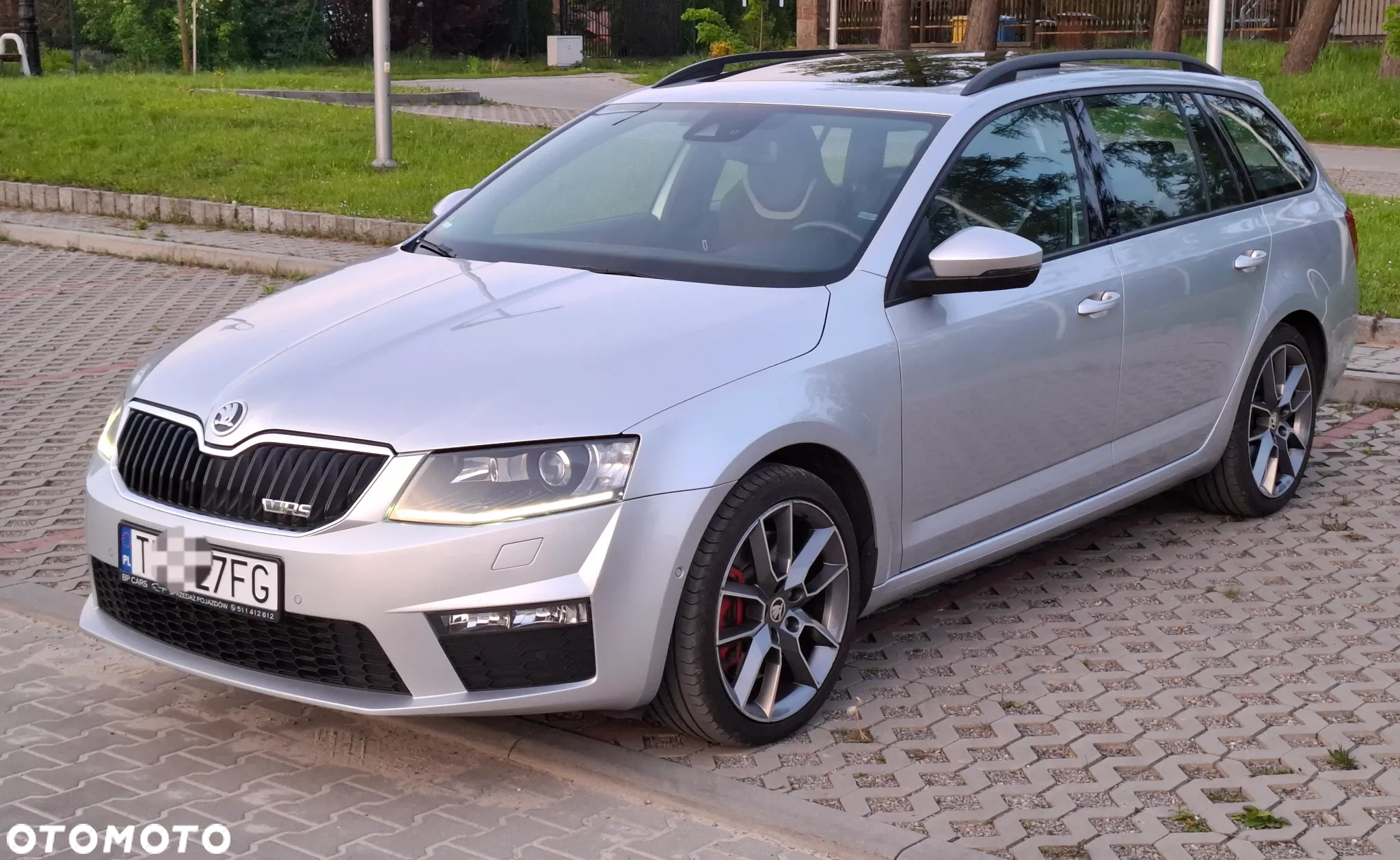 Skoda Octavia 2.0 TSI RS - 4