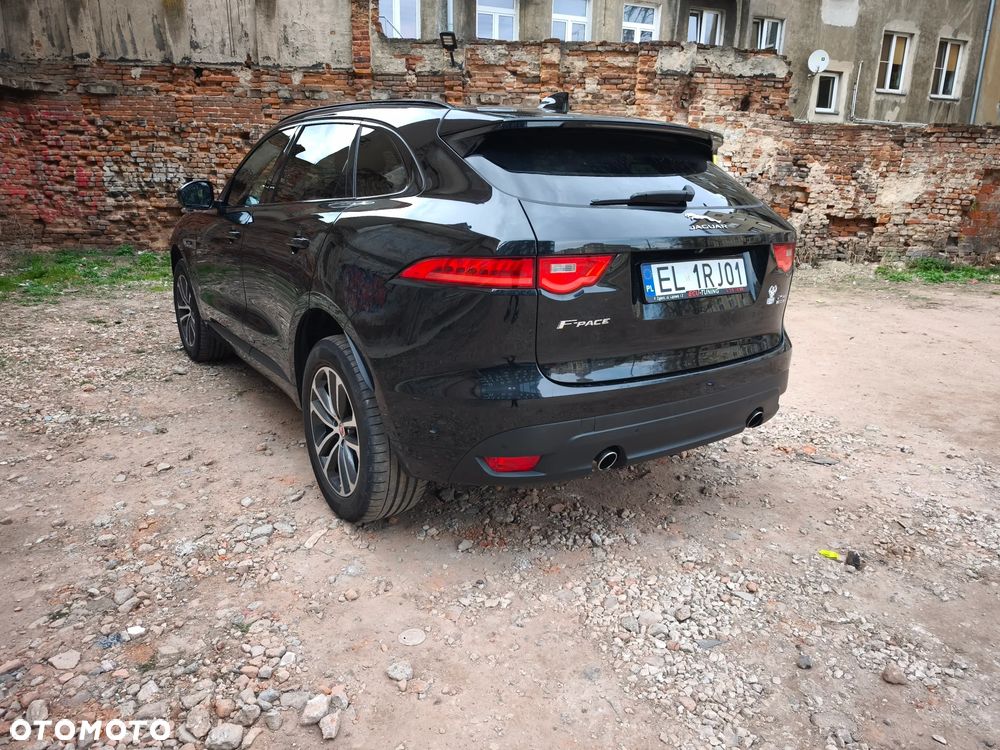 Jaguar F-Pace 2.0 i4D AWD R-Sport - 3