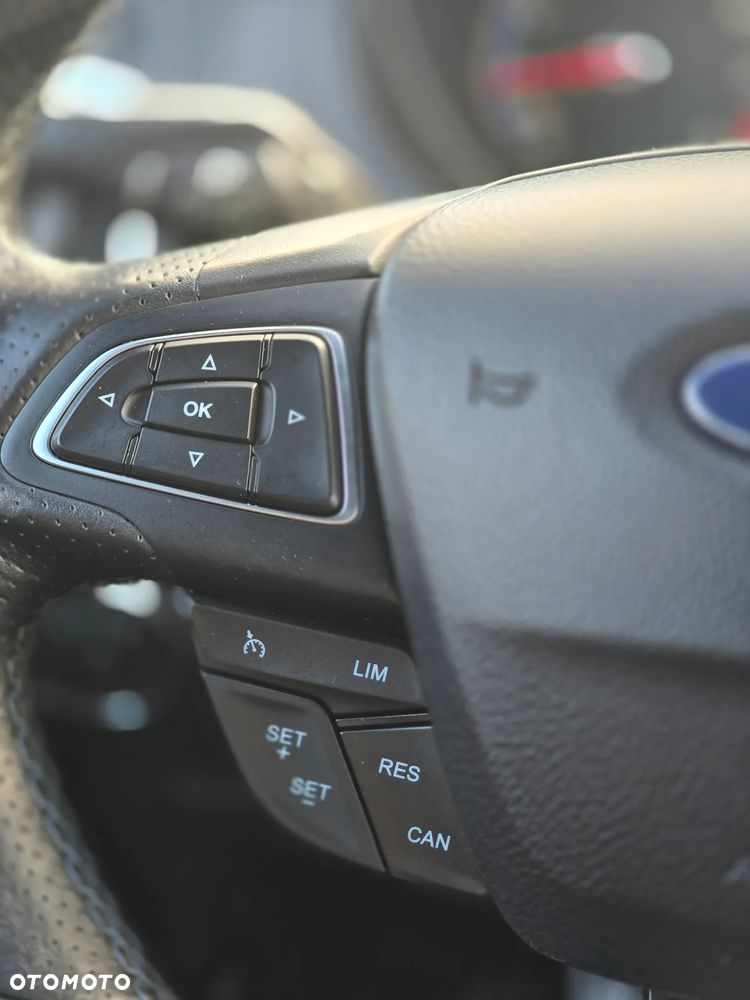 Ford Focus 2.3 EcoBoost RS - 19