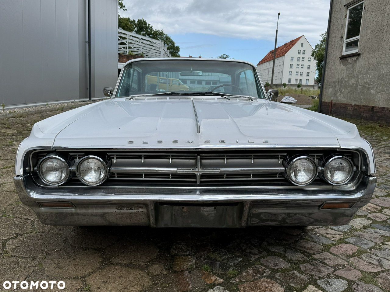 Oldsmobile Inny - 11