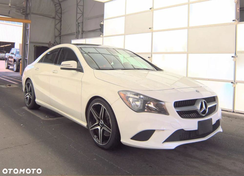 Mercedes-Benz CLA 250 7G-DCT - 3