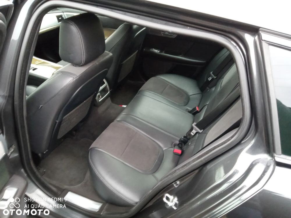Jaguar XF 2.2 - 6