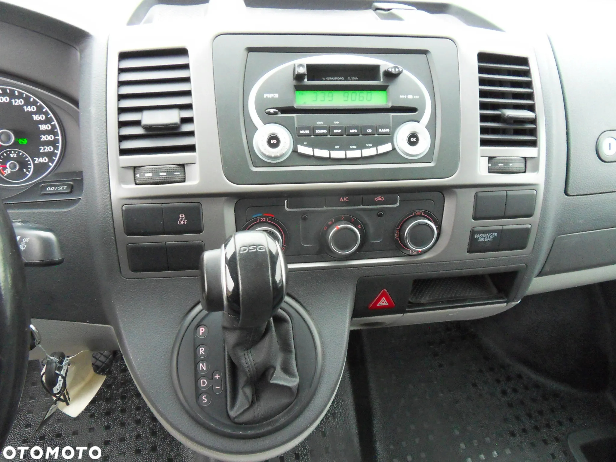 Volkswagen TRANSPORTER T5 LIFT - 19