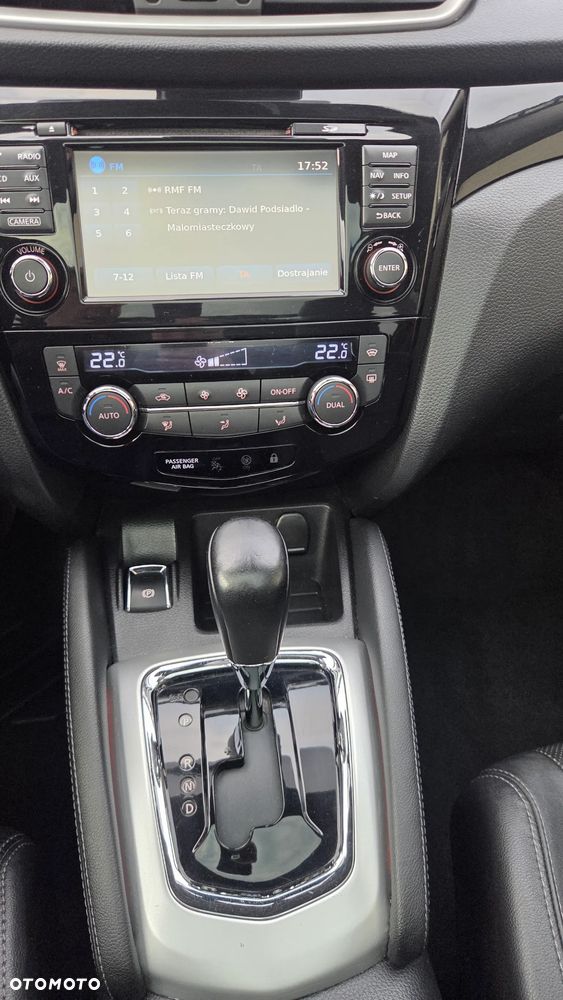 Nissan Qashqai 1.6 DCi Xtronic N-Connecta - 8