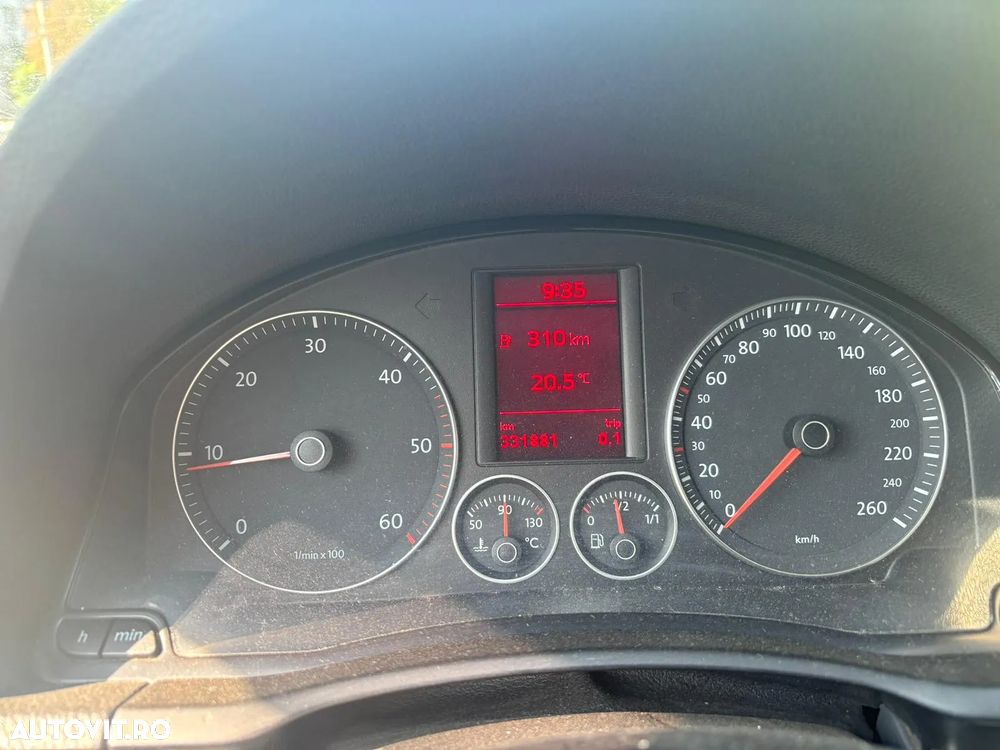 Volkswagen Jetta 1.9 TDI Comfortline - 9
